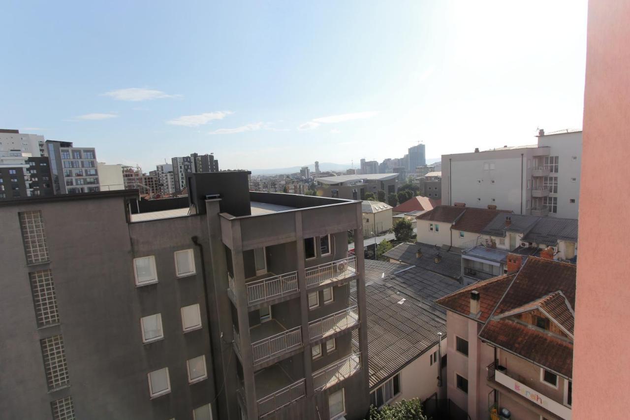 Kasumi Apartment Priştine Dış mekan fotoğraf