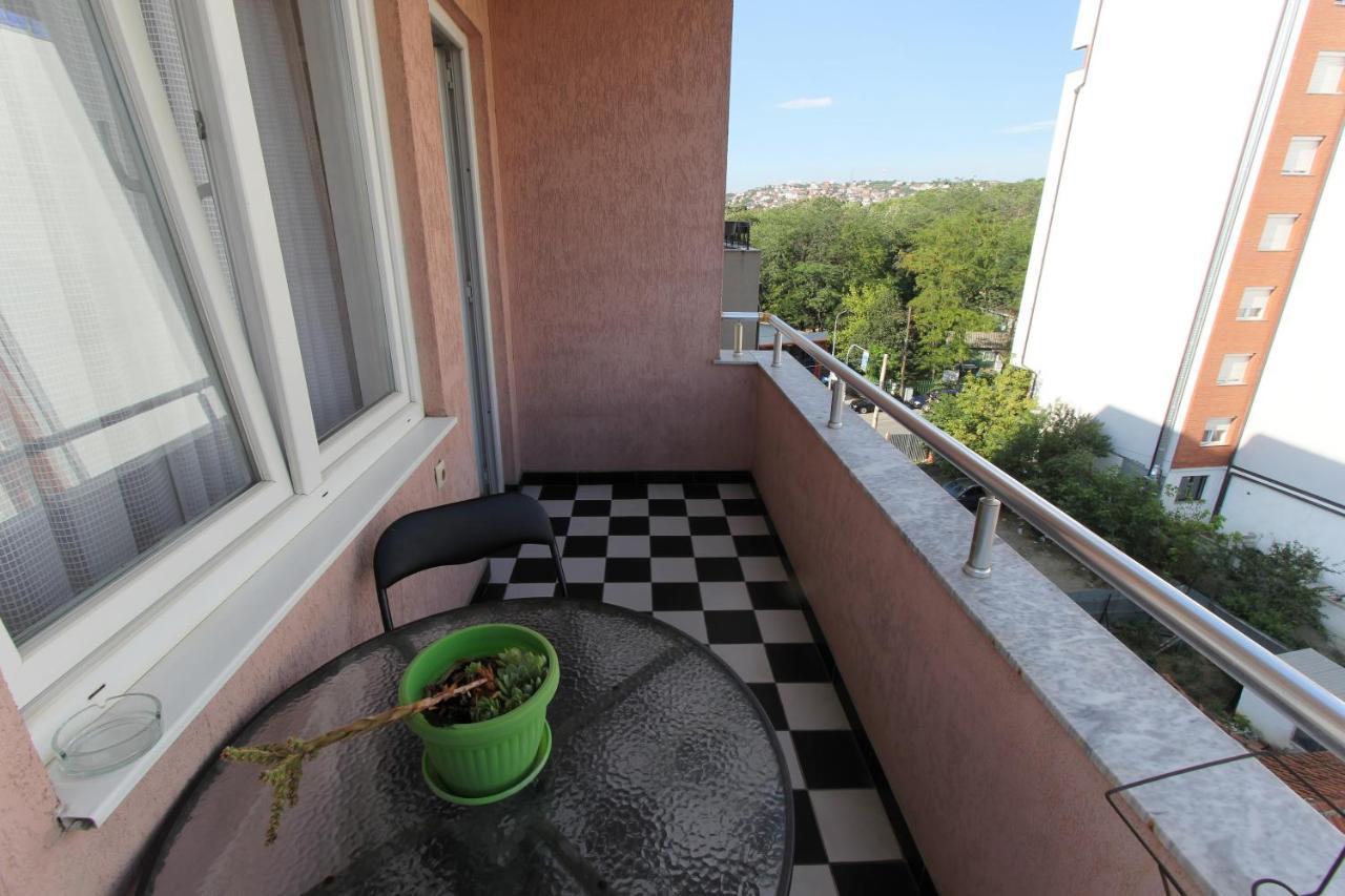 Kasumi Apartment Priştine Dış mekan fotoğraf