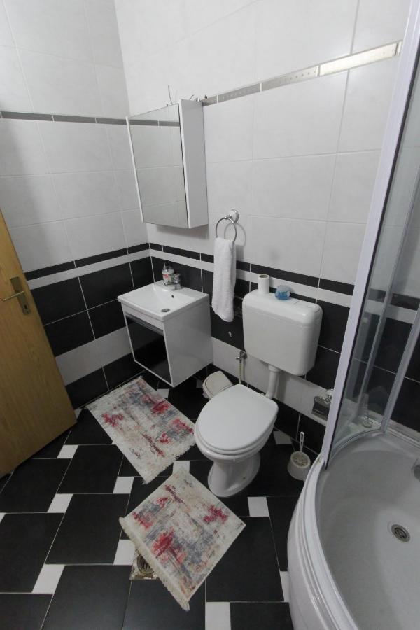 Kasumi Apartment Priştine Dış mekan fotoğraf