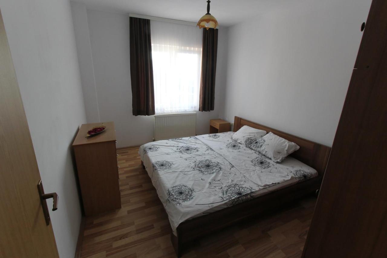 Kasumi Apartment Priştine Dış mekan fotoğraf
